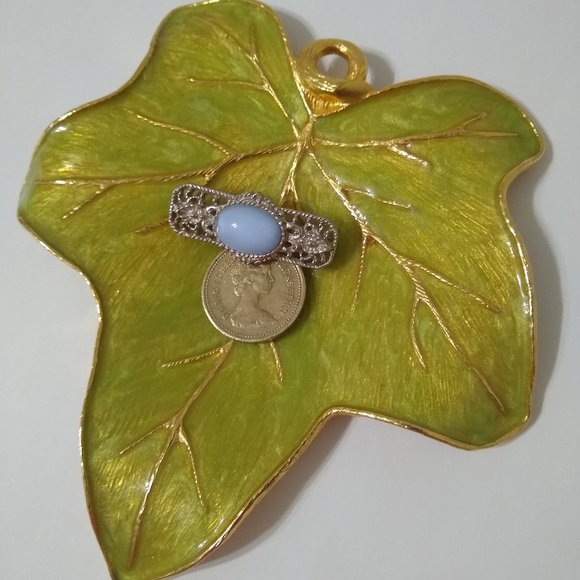 Luxury Maple Leaf Nature Trinket Tray Enamel Green Citrine Gold Fairy Fairie - Picture 2 of 4